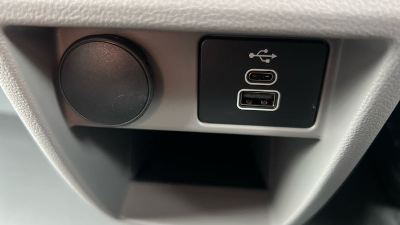 Ford Transit Custom 280 L1 Diesel Fwd 2.0 EcoBlue 136ps H1 Van Limited